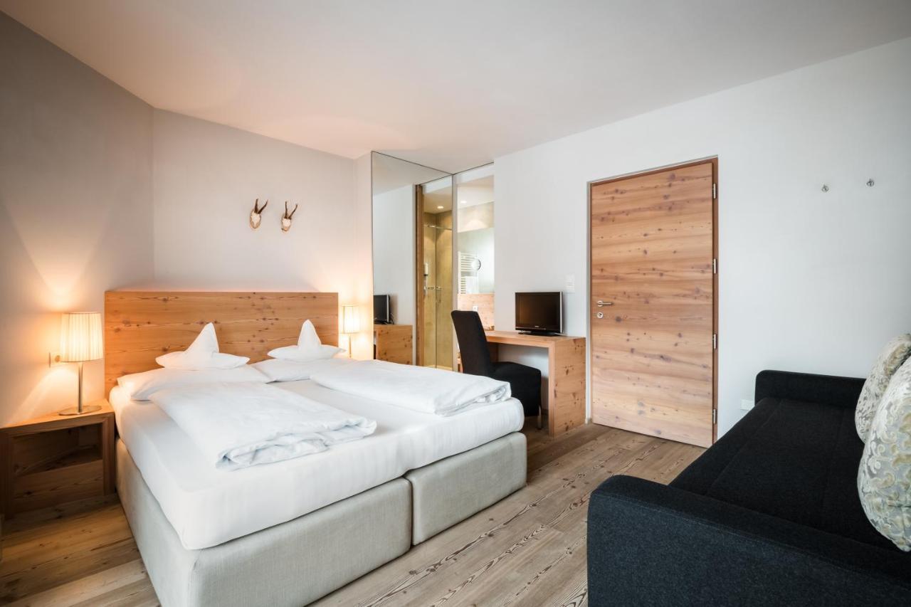 קמפו טורס Hotel Heini מראה חיצוני תמונה