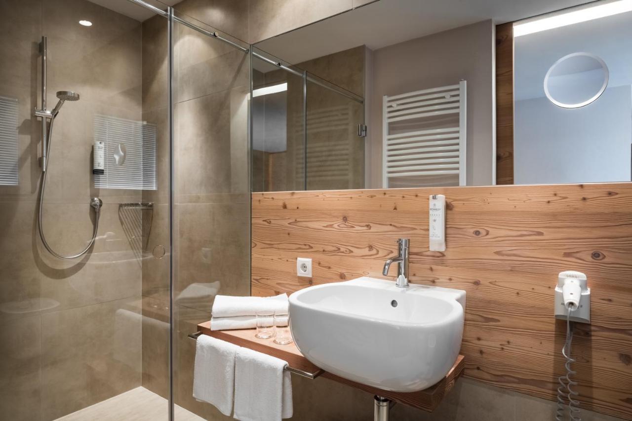 קמפו טורס Hotel Heini מראה חיצוני תמונה